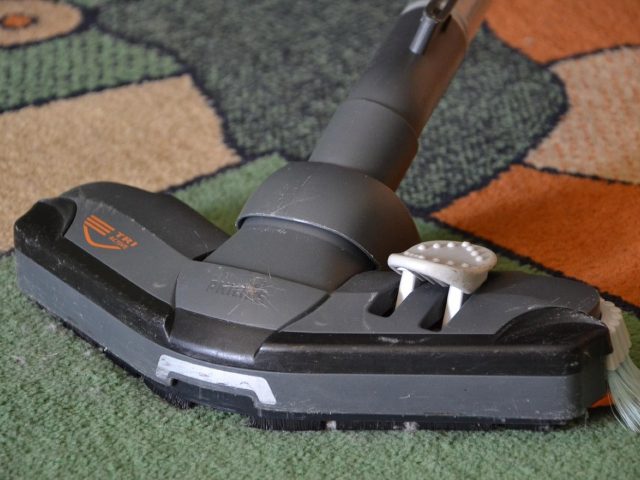 Comparatif aspirateur-balai : quel modèle choisir ?
