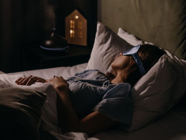 Les mystères du réveil nocturne : pourquoi et que faire ?